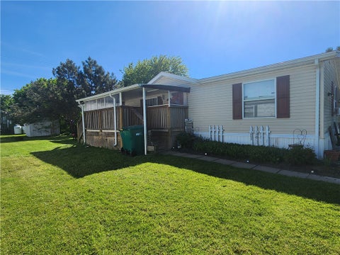 Mobile Home For Sale - 16 Meadowlark Drive<br/> Livingston County, Avon, NY 14414