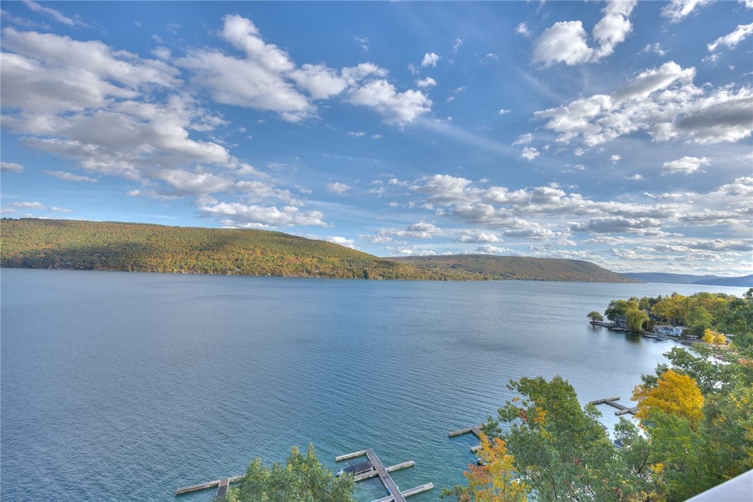82 Cliffside Drive