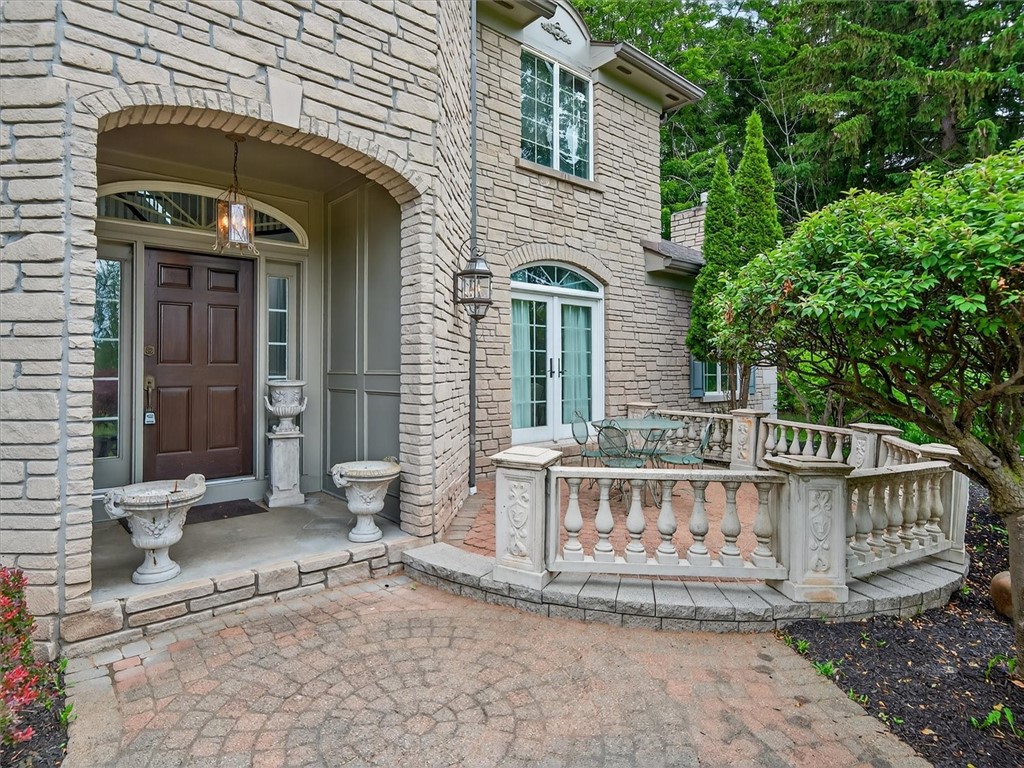 Search Properties 3 1010 plank road