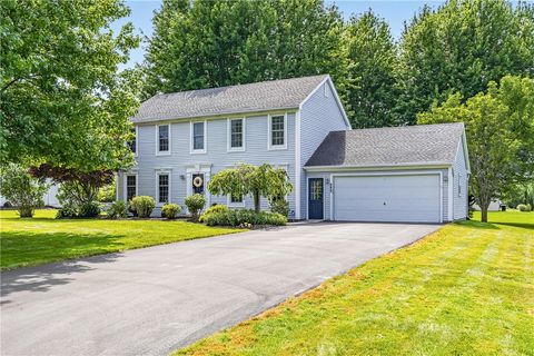 Homes For Sale - 459 Dunwoody Crossing<br/> Monroe County, Webster, NY 14580