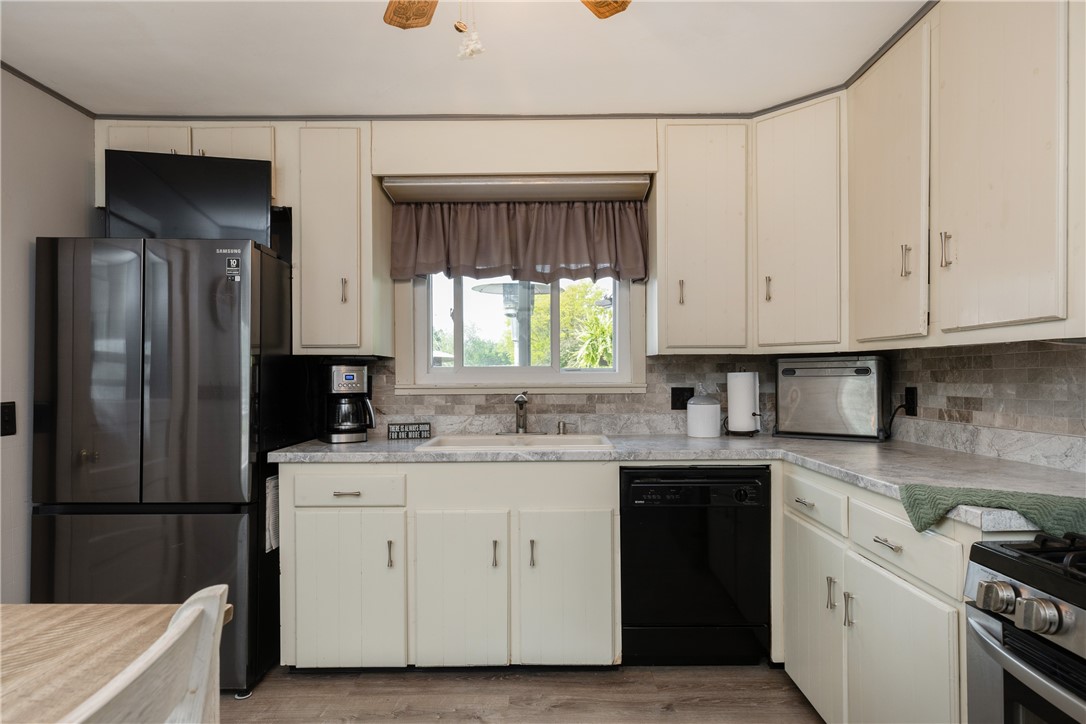 23 Middle Road, Horseheads, New York image 13
