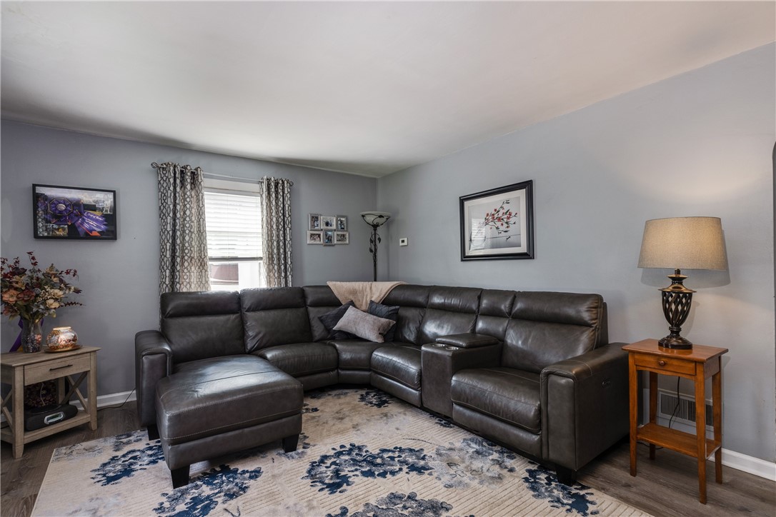 23 Middle Road, Horseheads, New York image 8