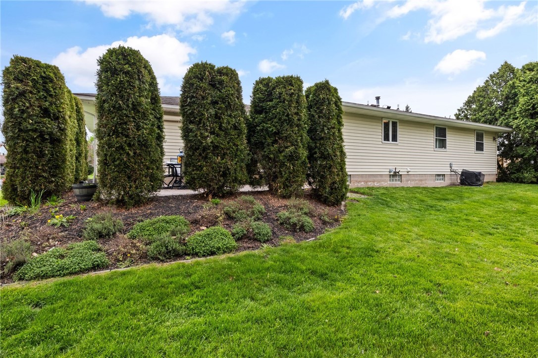 14 Pine Brook Circle, Penfield, New York image 29