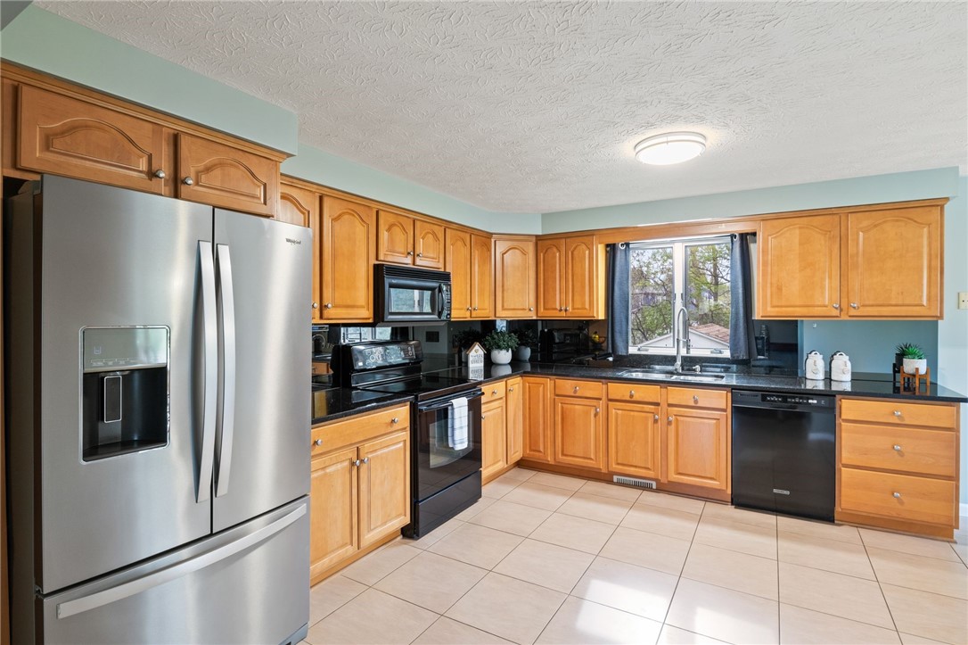 14 Pine Brook Circle, Penfield, New York image 10