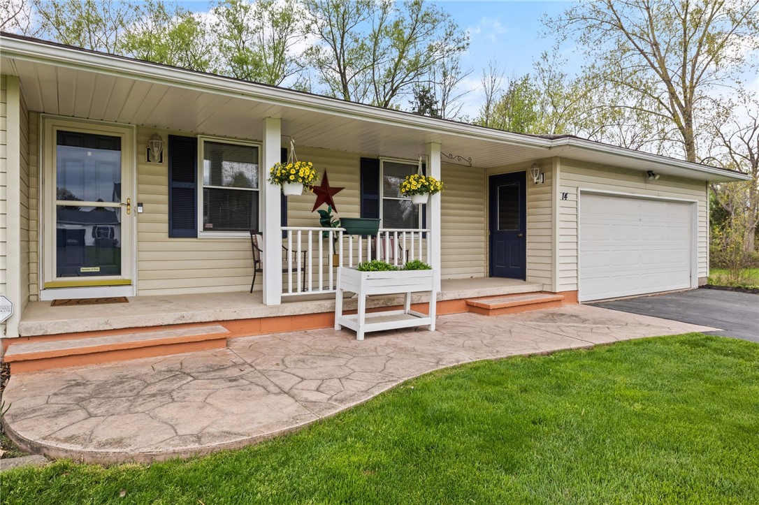 14 Pine Brook Circle, Penfield, New York image 4