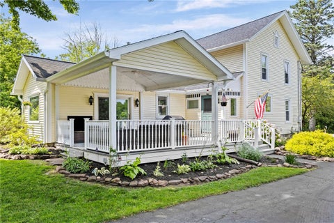 Photo of 956 Willits Rd RD, Ontario, NY 14519 (MLS # R1724531)