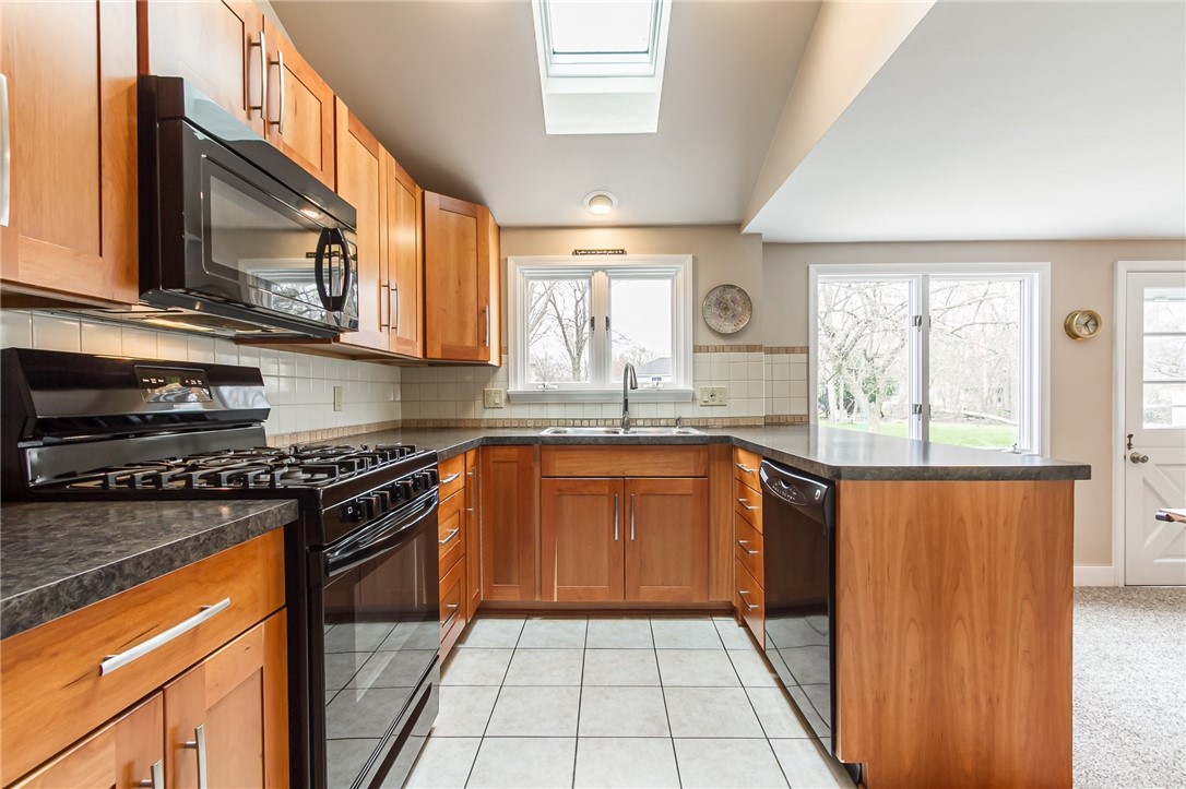 59 Rye Road, Greece, New York image 10
