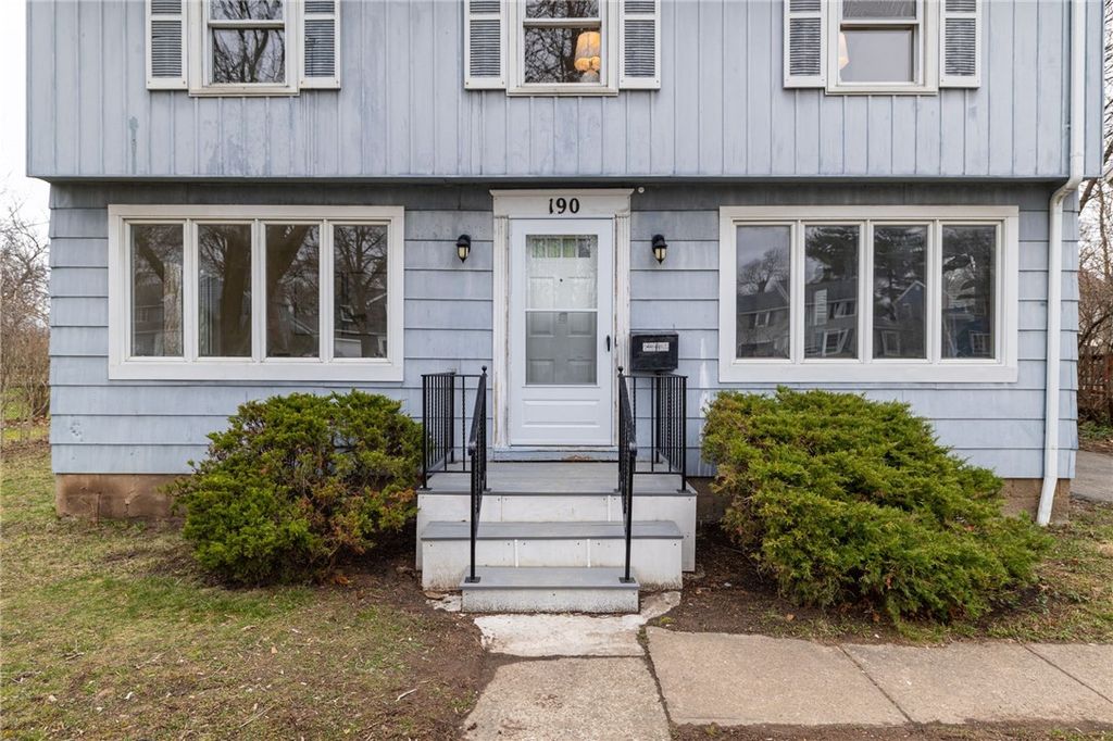 Photo of 190 Lattimore Road, Rochester, NY 14620 (MLS # R1667376)