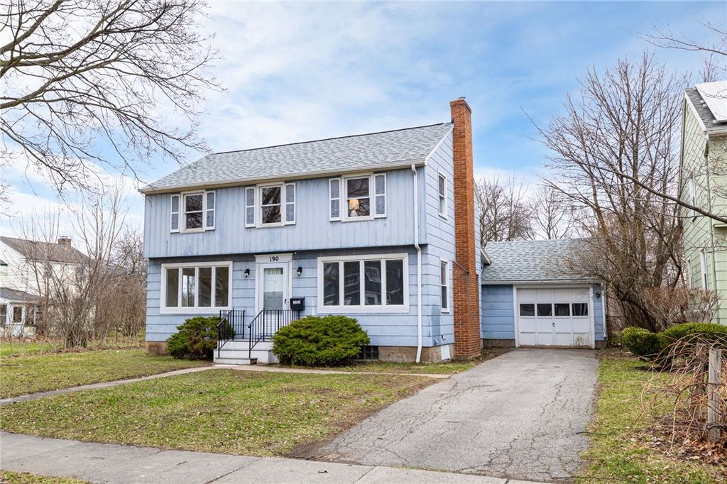 Photo of 190 Lattimore Road, Rochester, NY 14620 (MLS # R1667376)