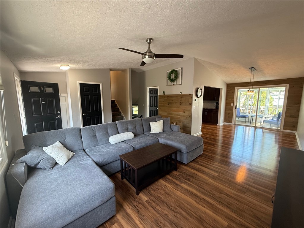 222 Larkins Crossing, Greece, New York image 4