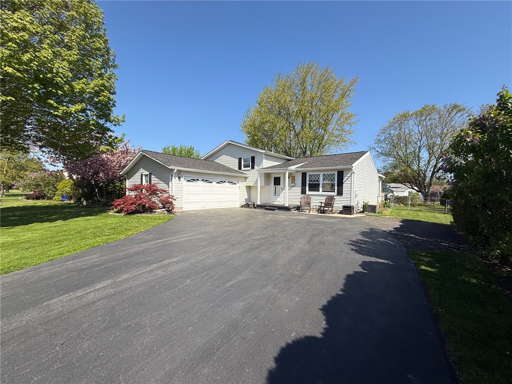 222 Larkins Crossing, Greece, New York image 2