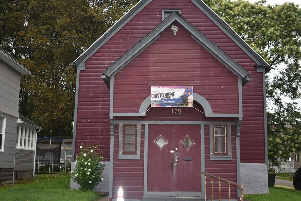 Photo of 175 Carter Street, Rochester, NY 14621 (MLS # R1708933)