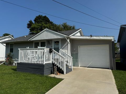 Photo for 137 HILLVUE Avenue