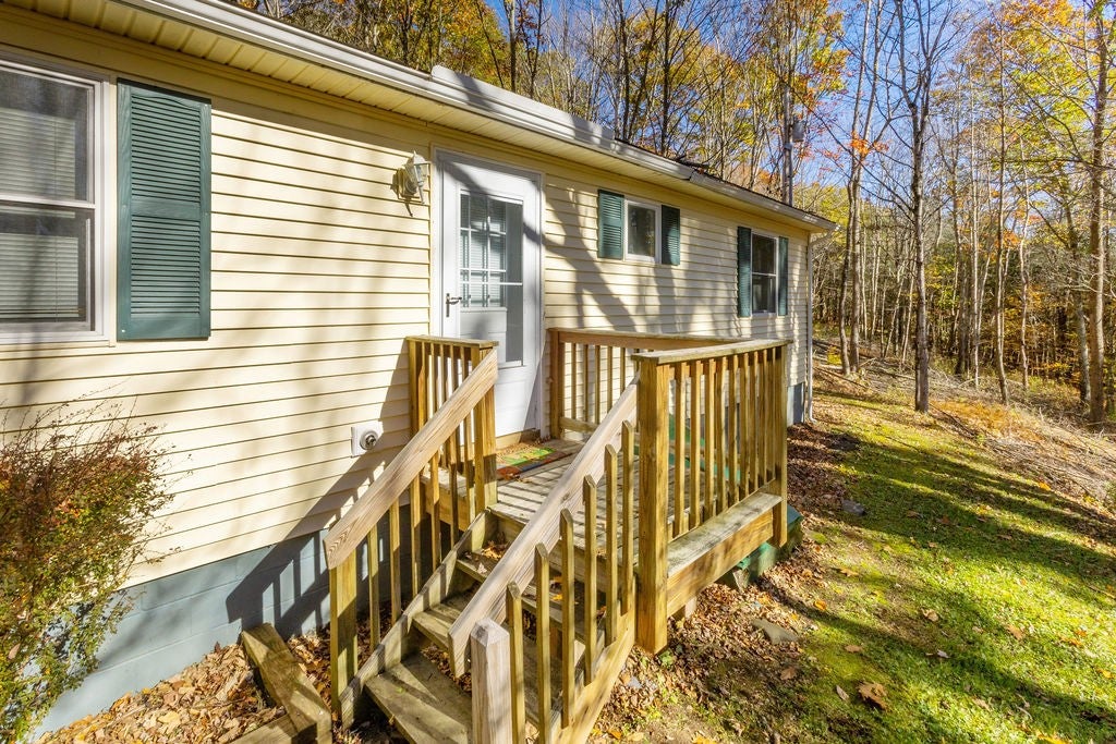 178 Tanzer Lane