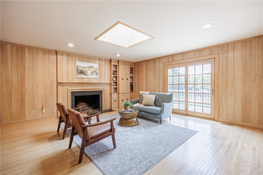 39 N Country Club Drive, Pittsford, New York image 17