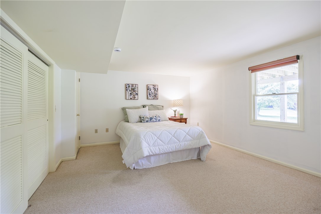 39 N Country Club Drive, Pittsford, New York image 29