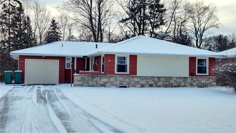 61 Fernboro Road Rochester NY 14618