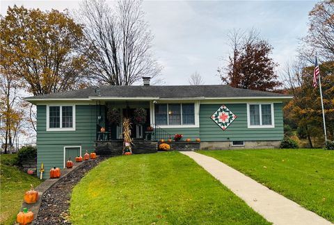 Photo of 32 West Main Street, Milford, NY 13807 (MLS # R1646381) Photo of 32 West Main Street, Milford, NY 13807 (MLS # R1646381)