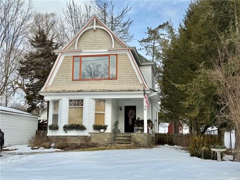 Homes For Sale - 46 S Washington Avenue<br/> Chenango County, Oxford, NY 13830