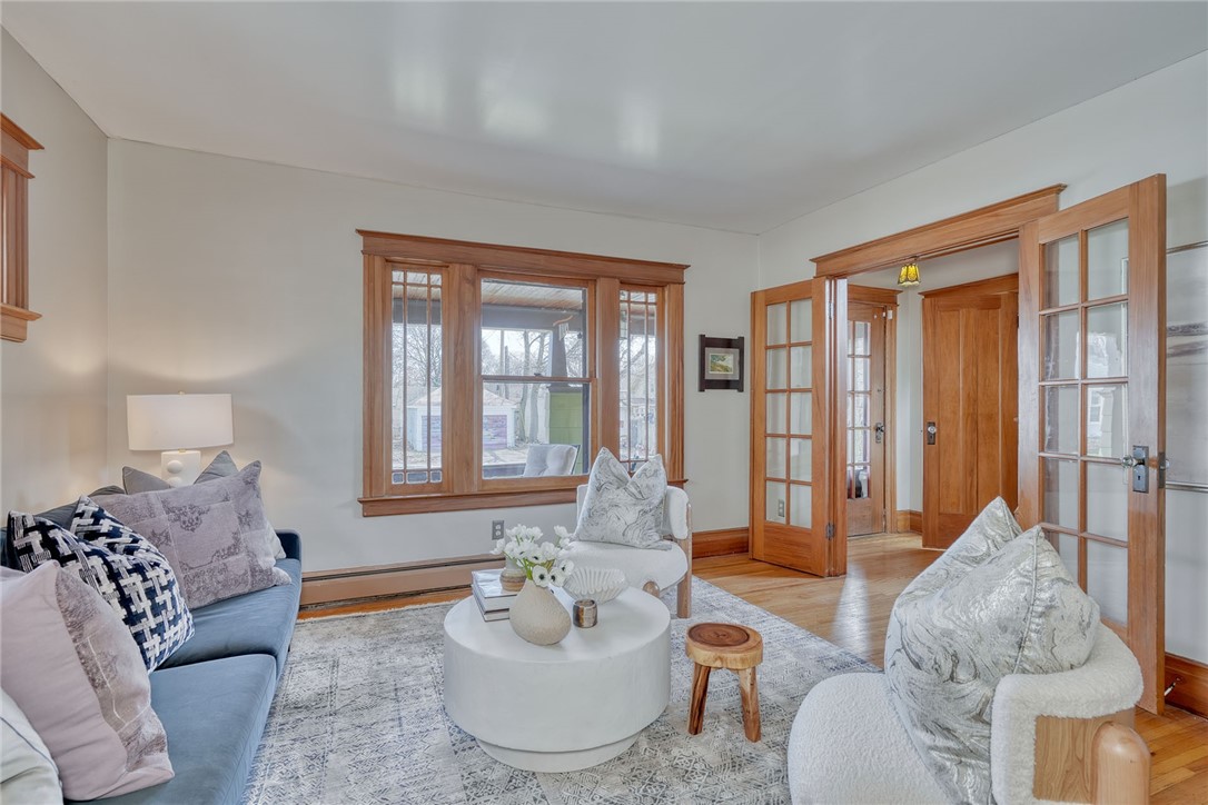 21 E Nottingham Rd Rd, Rochester, New York image 2