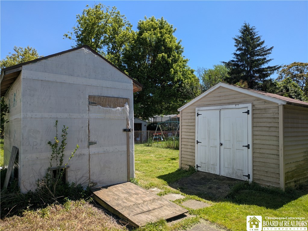 28 Oschawa Avenue