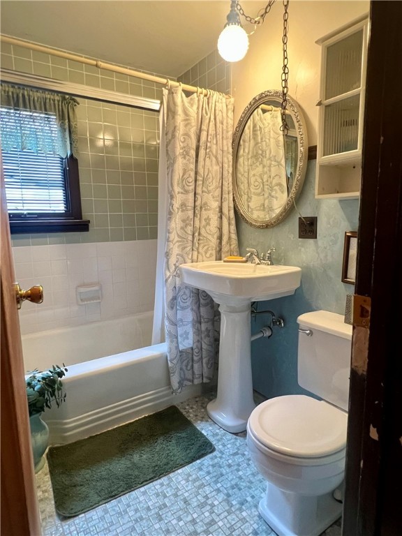 126 Mac Arthur Rd Rd, Greece, New York image 8