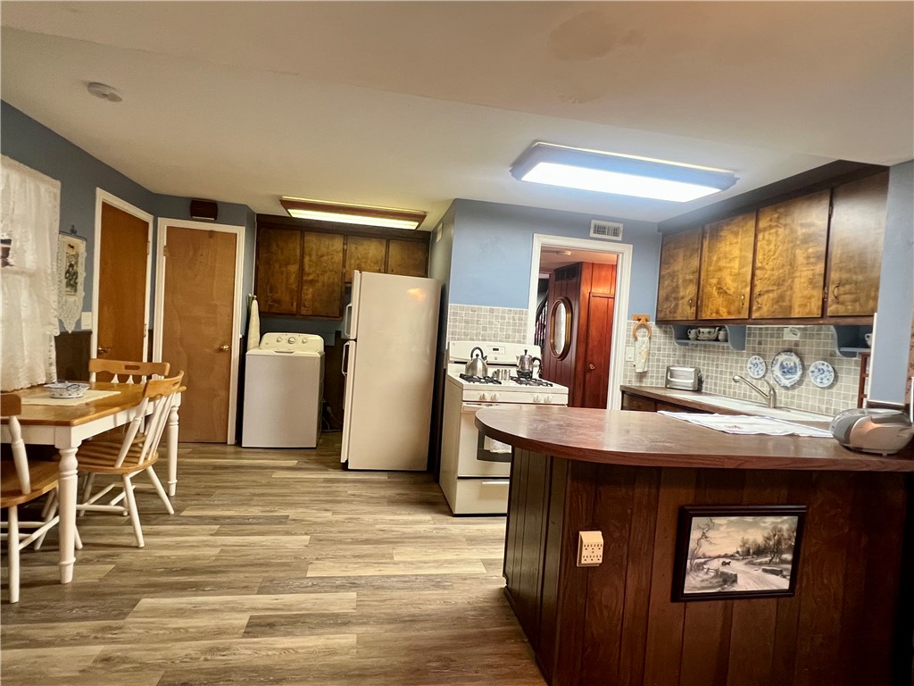126 Mac Arthur Rd Rd, Greece, New York image 18