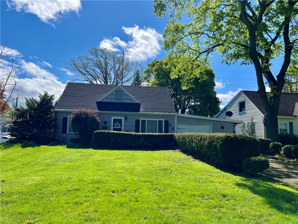 126 Mac Arthur Rd Rd, Greece, New York image 3
