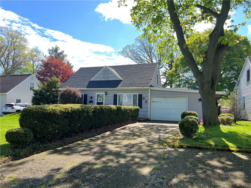 126 Mac Arthur Rd Rd, Greece, New York image 2