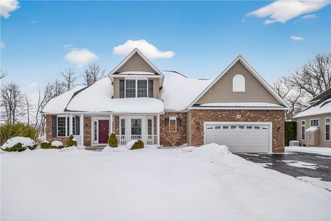 Photo of 133 Blue Aspen Way, Greece, NY 14612 (MLS # R1661104)