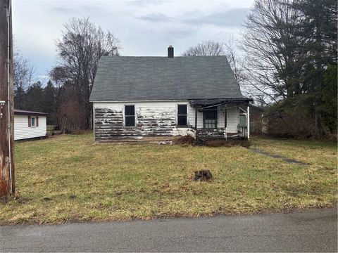 Homes For Sale - 17 Seaman Place<br/> Bath, NY 14879