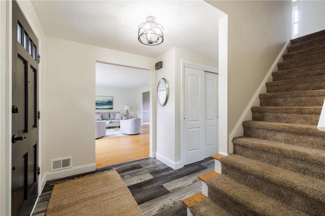23 Lookout View Road