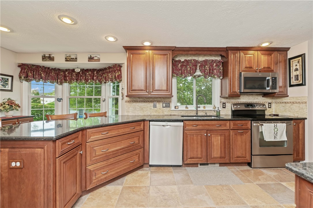 136 Ellery Road, Greece, New York image 18