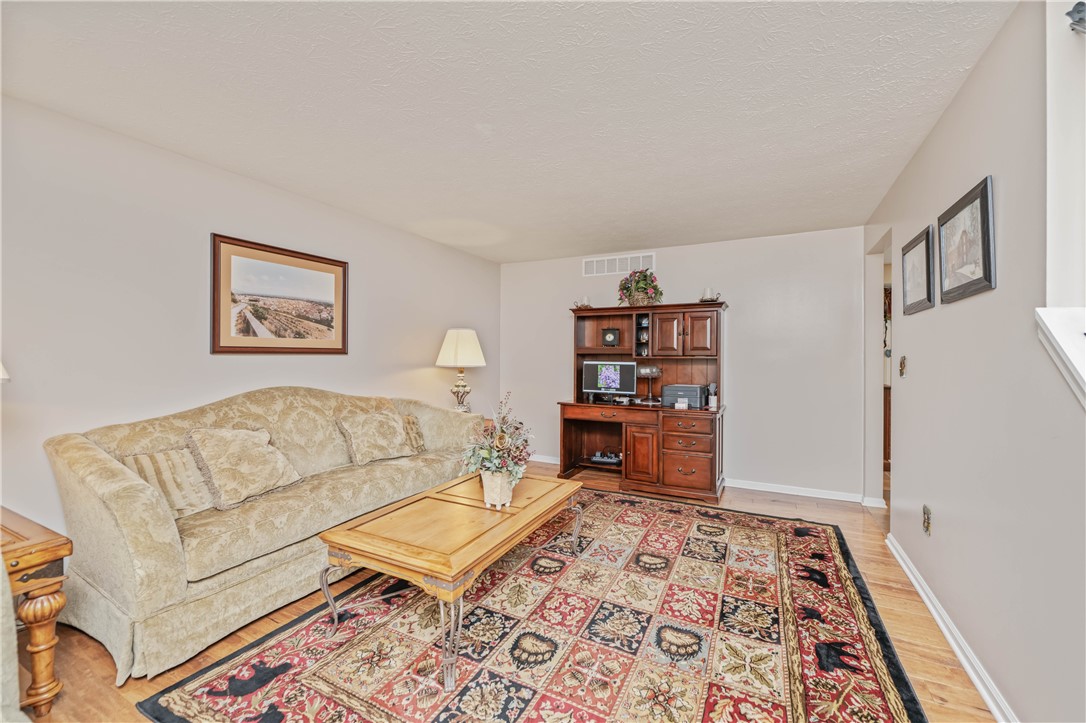 136 Ellery Road, Greece, New York image 8