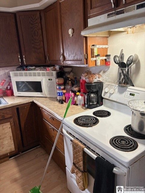 Tiny photo for 185 Cole Avenue, Jamestown, NY 14701 (MLS # R1655417)