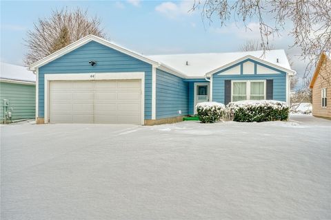 Photo for 44 Tall Tree Drive