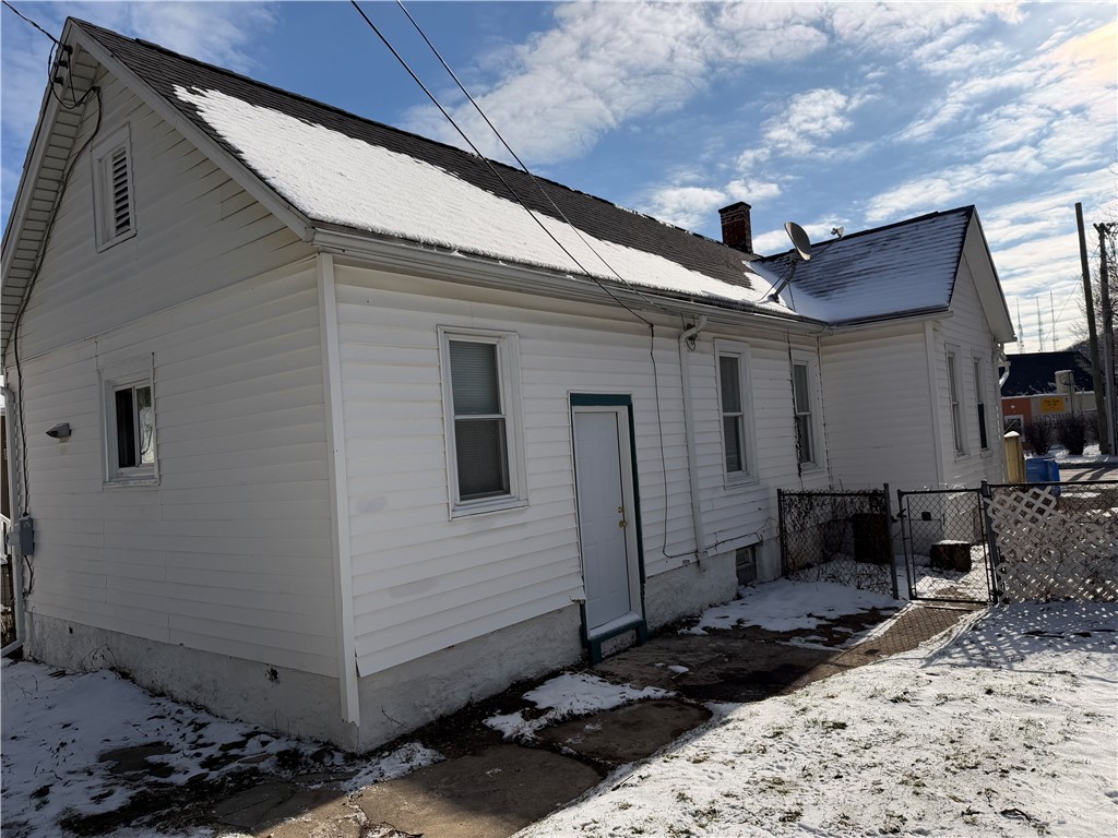 755 Goodman Street S