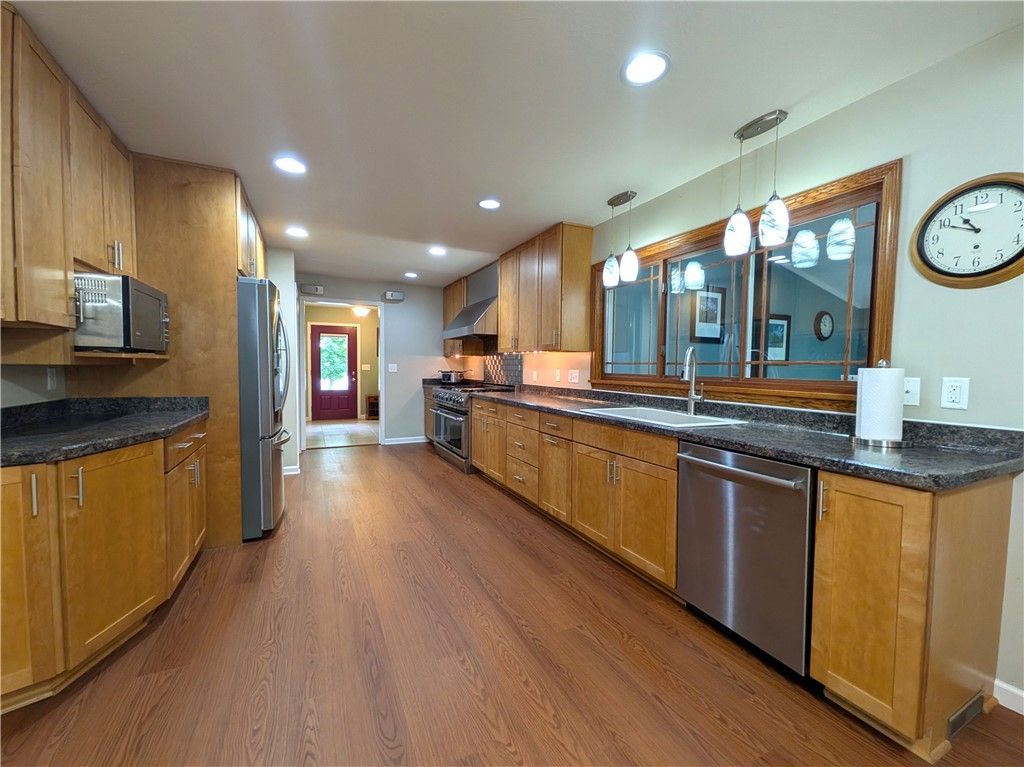1 Locke Drive