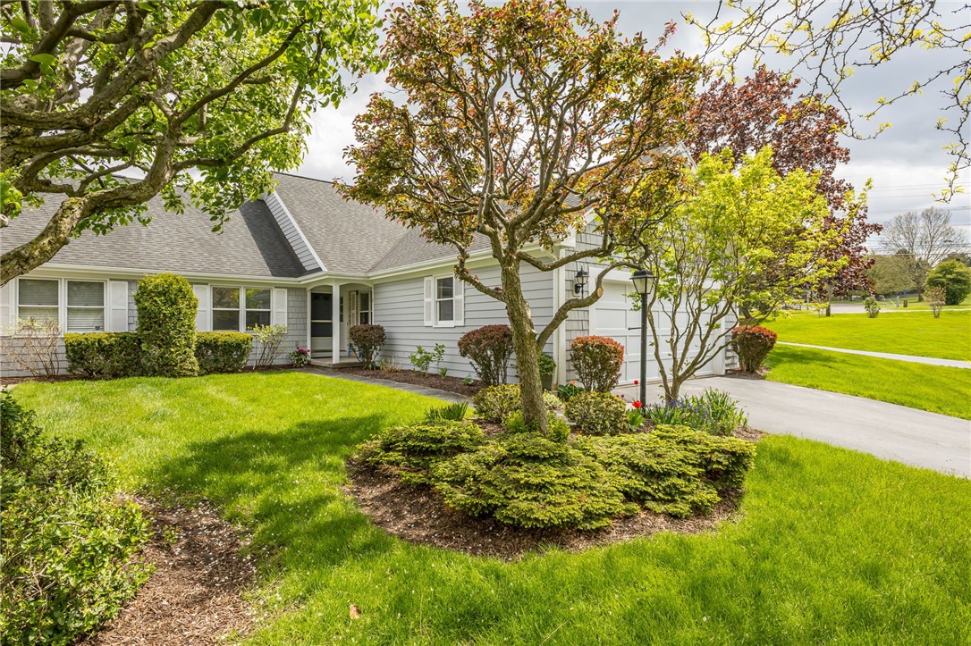 64 Greenwood Park