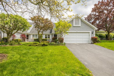 Condo For Sale - 64 Greenwood Park<br/> Monroe County, Pittsford, NY 14534