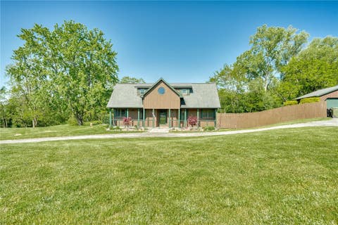 Photo of 8058 W Hollow Road, Naples, NY 14512 (MLS # R1686794)