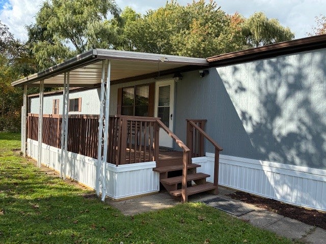 221 Crabapple Drive