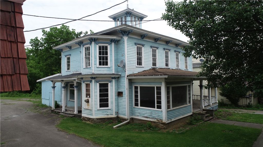 Photo of 108 N Main Street, Naples, NY 14512 (MLS # R1670601)