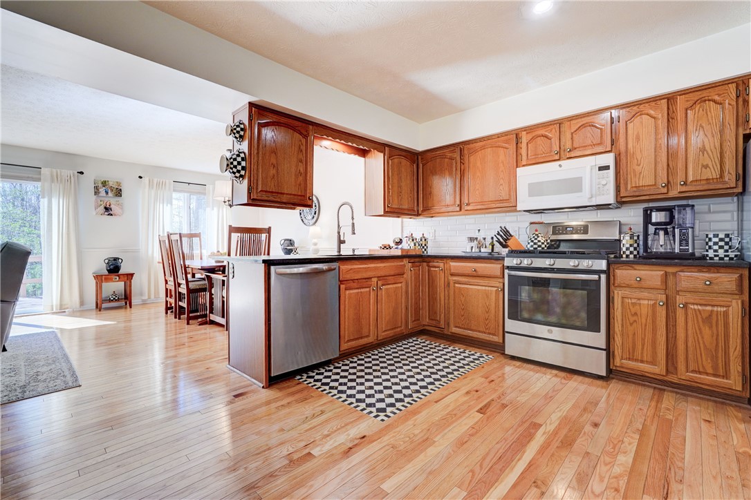 1143 Ridge Crest Drive