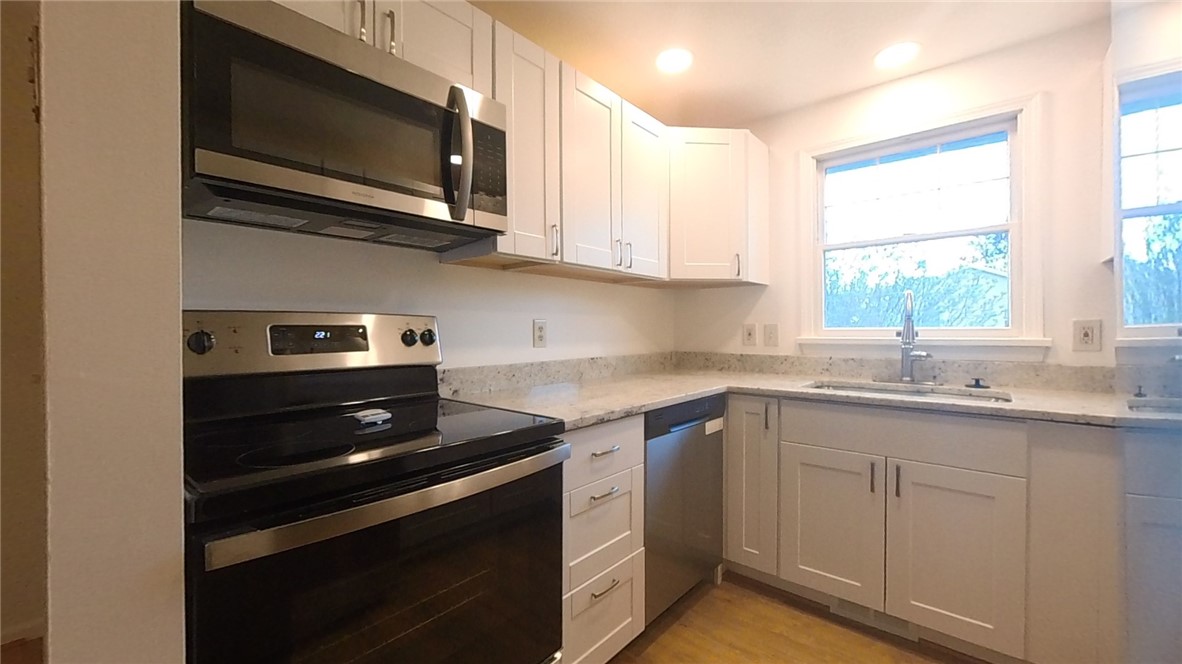 1186 Earls Drive