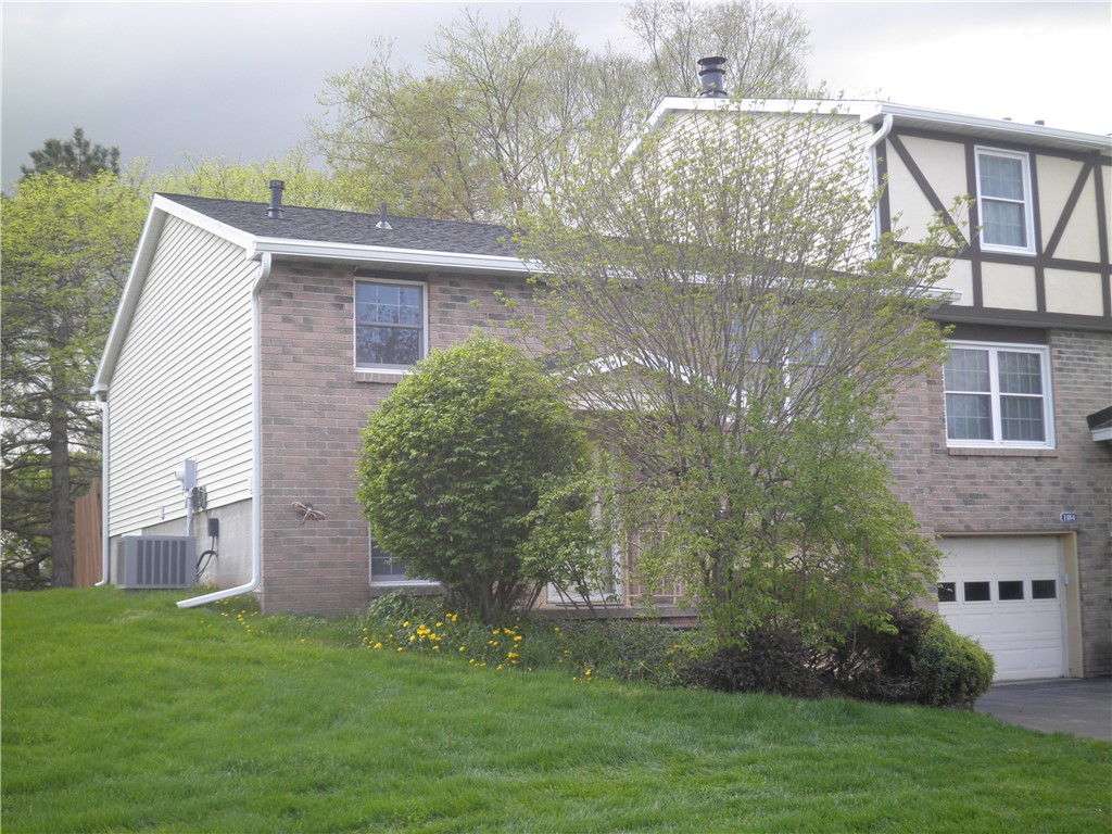 1186 Earls Drive, Victor, New York image 1