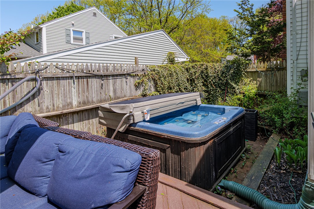 2501 Oakview Drive, Irondequoit, New York image 40