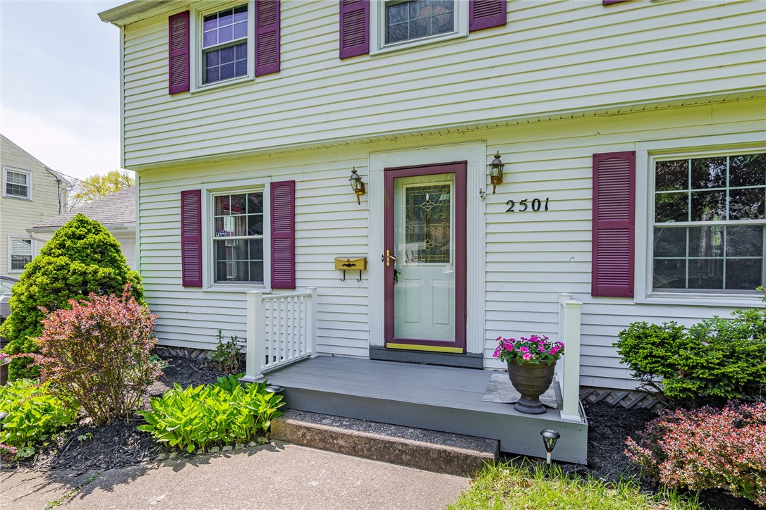 2501 Oakview Drive, Irondequoit, New York image 4