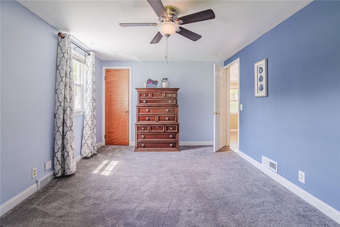 2501 Oakview Drive, Irondequoit, New York image 31