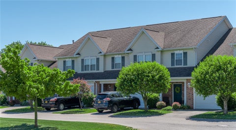 Townhouse For Rent - 749 Royal Sunset Drive<br/> Monroe County, Webster, NY 14580